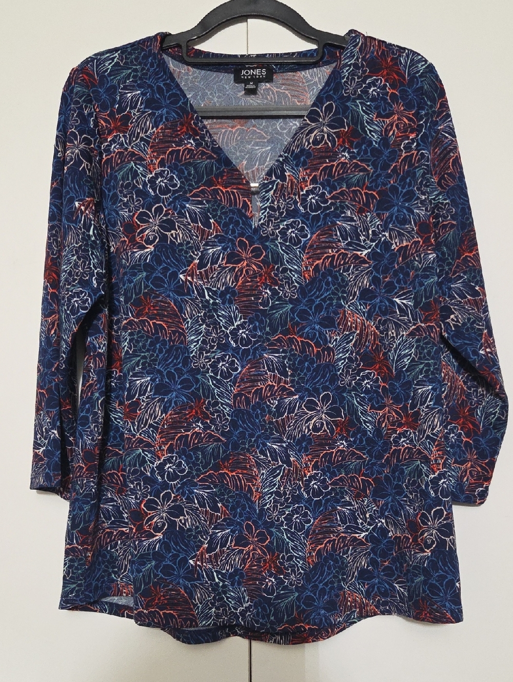 Jones New York Navy Floral V-Neck Tunic with Red, White, Blue Print, Medium